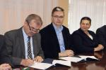 Podpisanie umowy na budowe ścieżki rowerowej w Kazimierzy Wielkiej (12).JPG