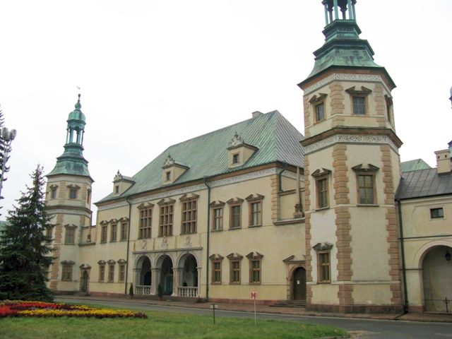 Muzeum Narodowe  Kielcach Pałac Biskupów Krakowskich